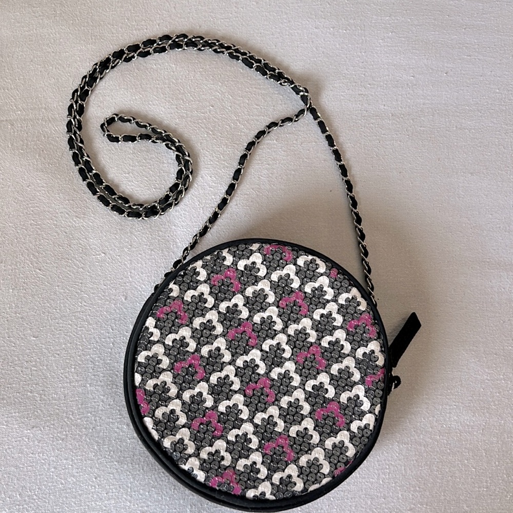 Vera Bradley Canterberry Magenta Shimmer Evening Bag/ Crossbody Bag 6 3/4" Round